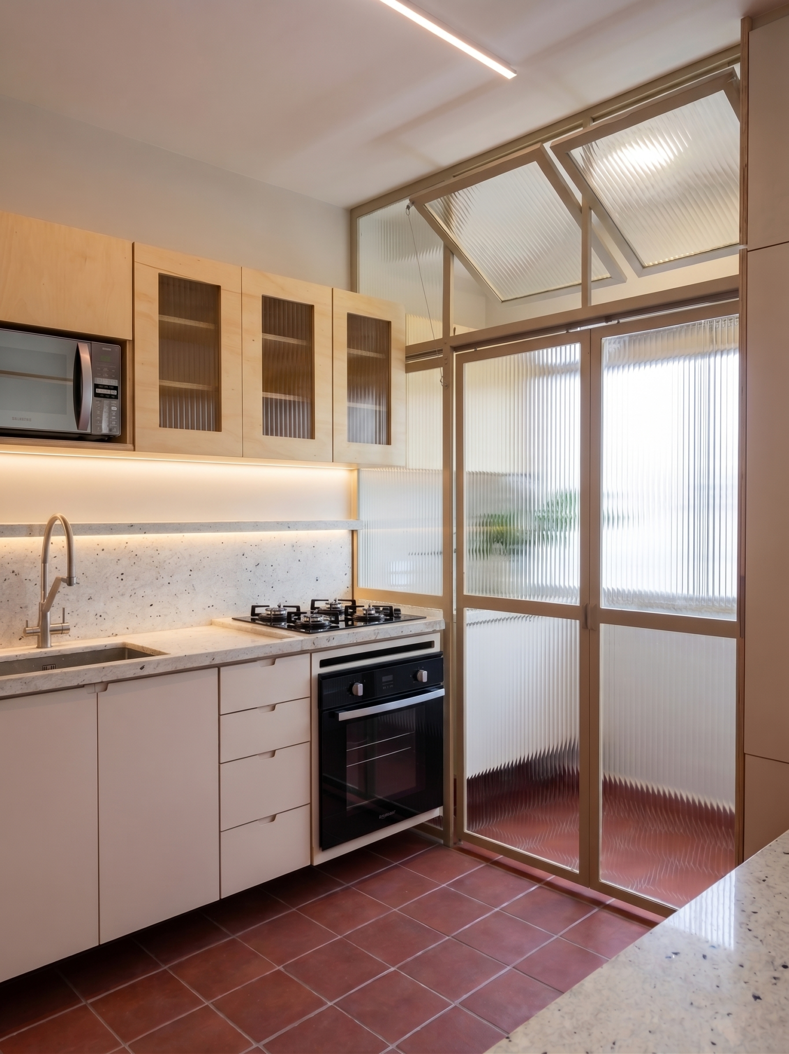 MB_MIDIA 2_R00